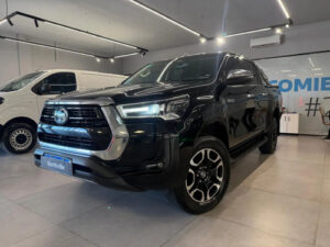 D_700766-MLA108811505563_032026-O Toyota Hilux Pick-up 2.8 Cd Srx 204cv 4x2 At